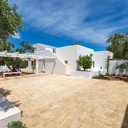 Maison Elle فيلة كاروفينيو