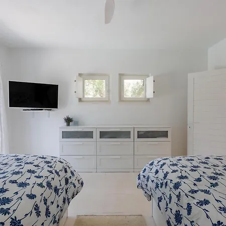 Maison Elle * كاروفينيو